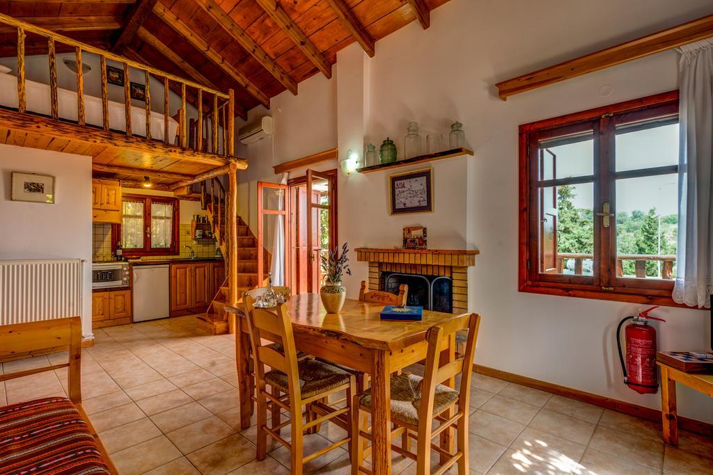 Landhaus Manoli's House Douliana