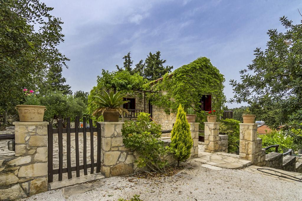 Landhaus Manoli's House Douliana